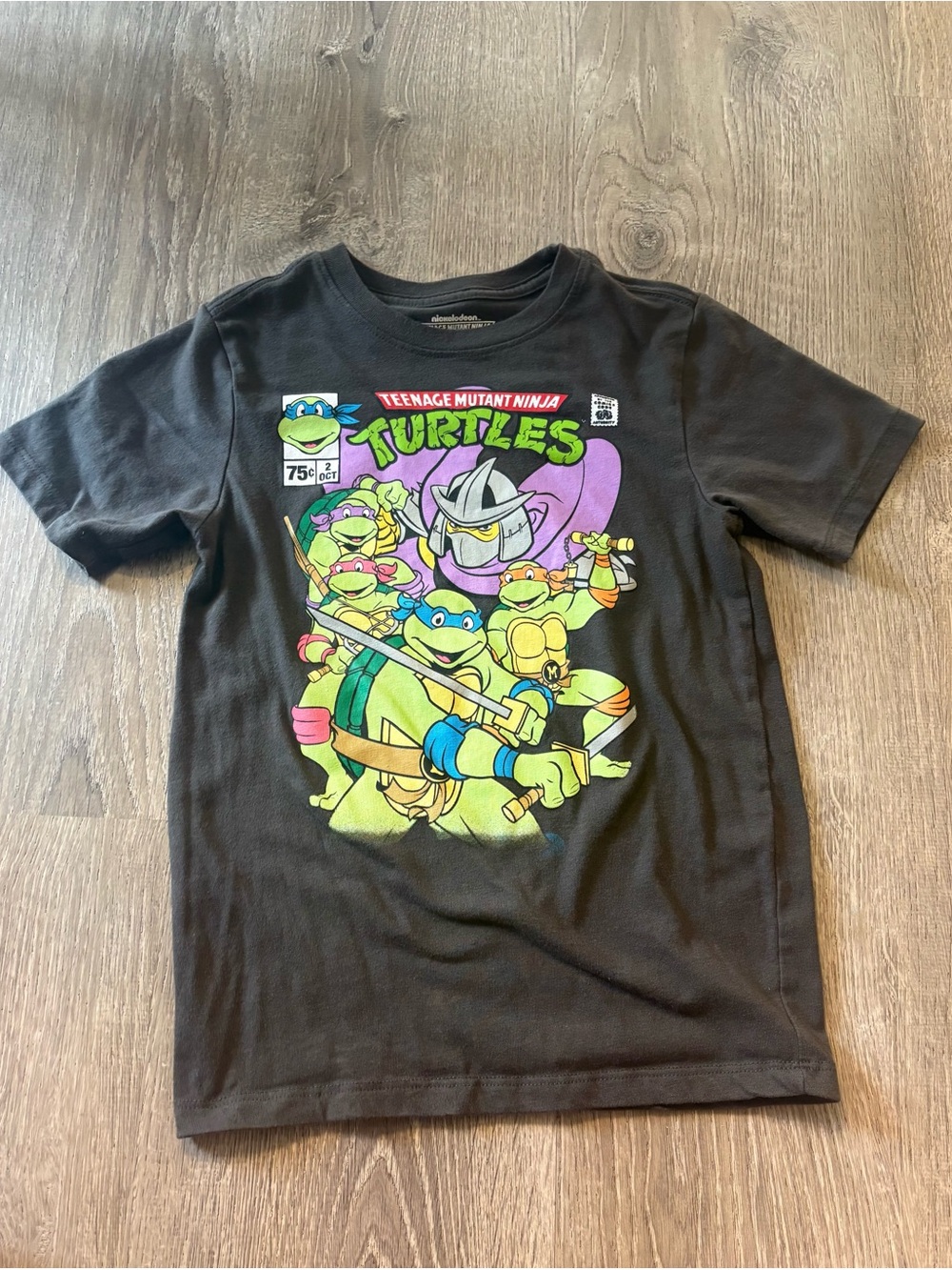 Boys Ninja Turtles Tshirt - Medium (Size 8)
